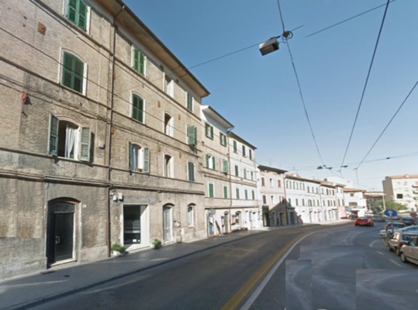 negozio in vendita ad Ancona