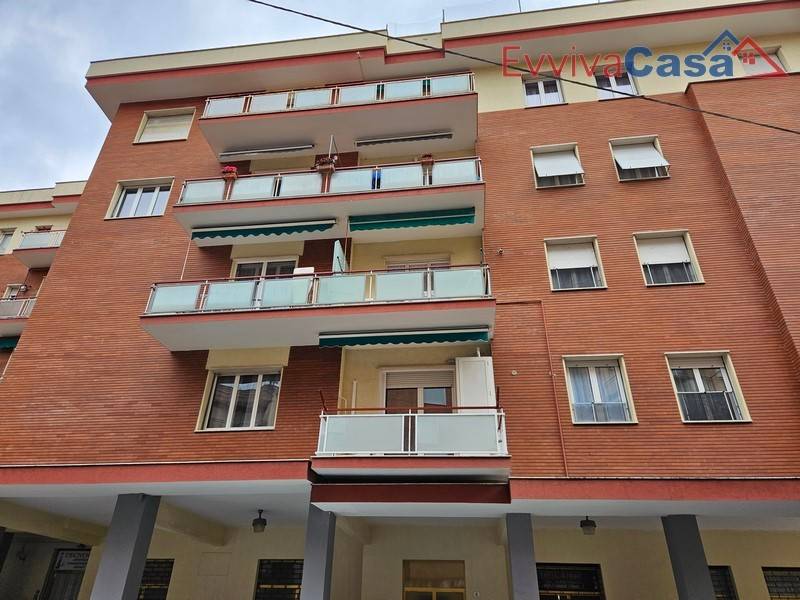 appartamento in vendita ad Ancona in zona Vallemiano