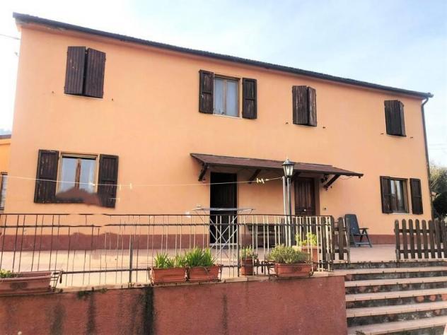 casa indipendente in vendita ad Ancona in zona Sappanico