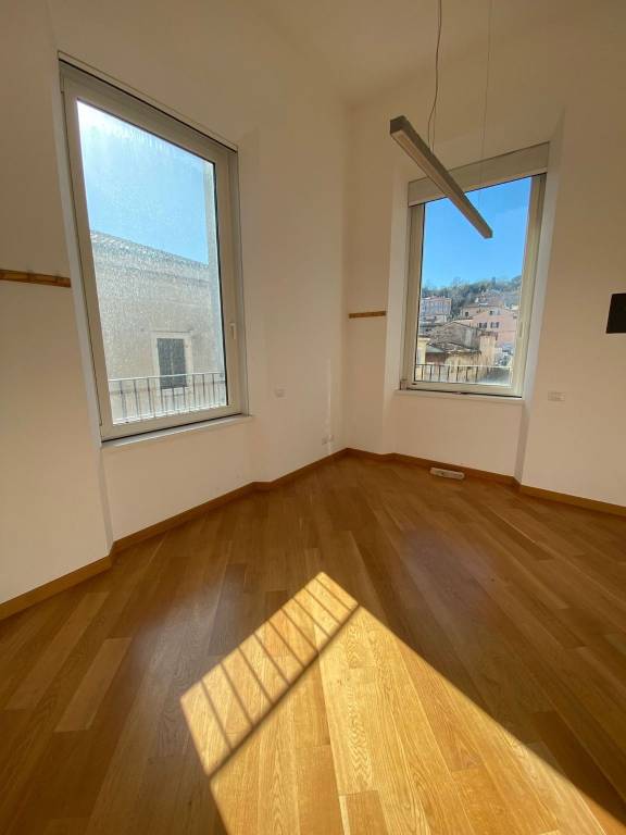 appartamento in vendita ad Ancona in zona Centro Storico