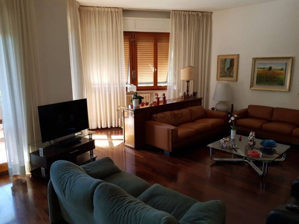 appartamento in vendita ad Ancona in zona Pietra La Croce