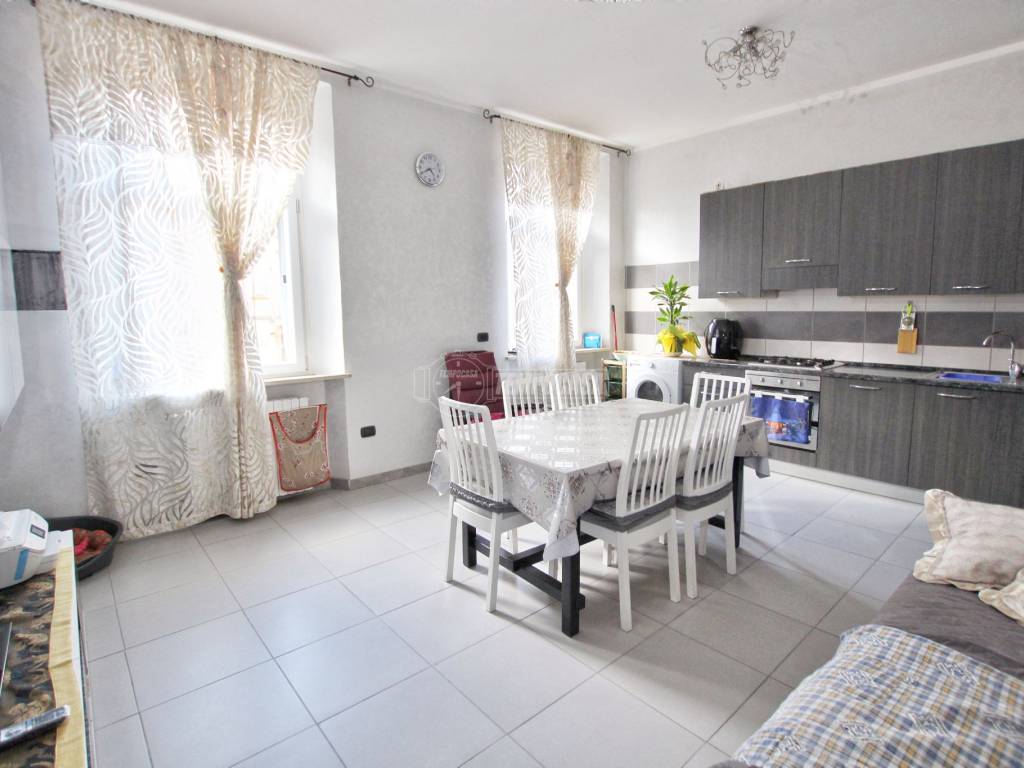 appartamento in vendita ad Ancona in zona Piano San Lazzaro