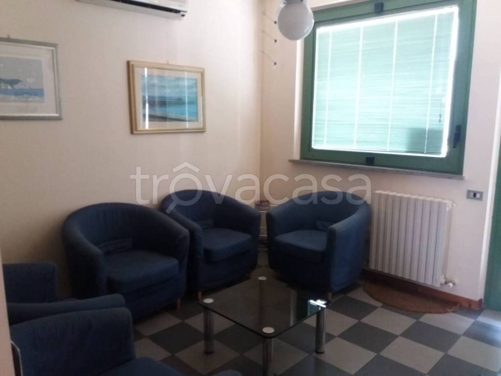appartamento in vendita ad Ancona in zona Torrette
