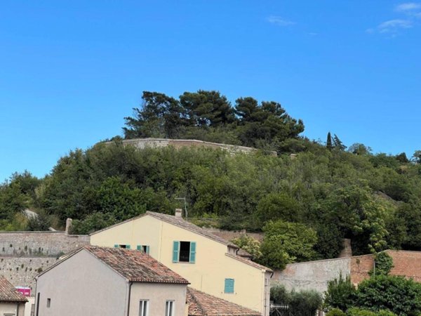 appartamento in vendita ad Ancona in zona Adriatico