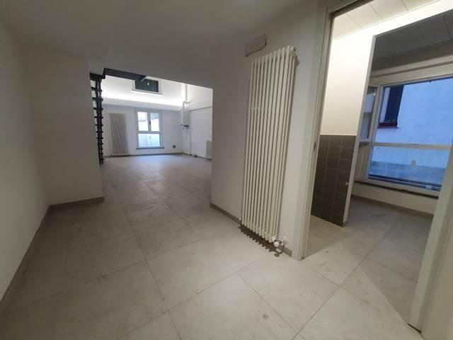 appartamento in vendita ad Ancona in zona Adriatico