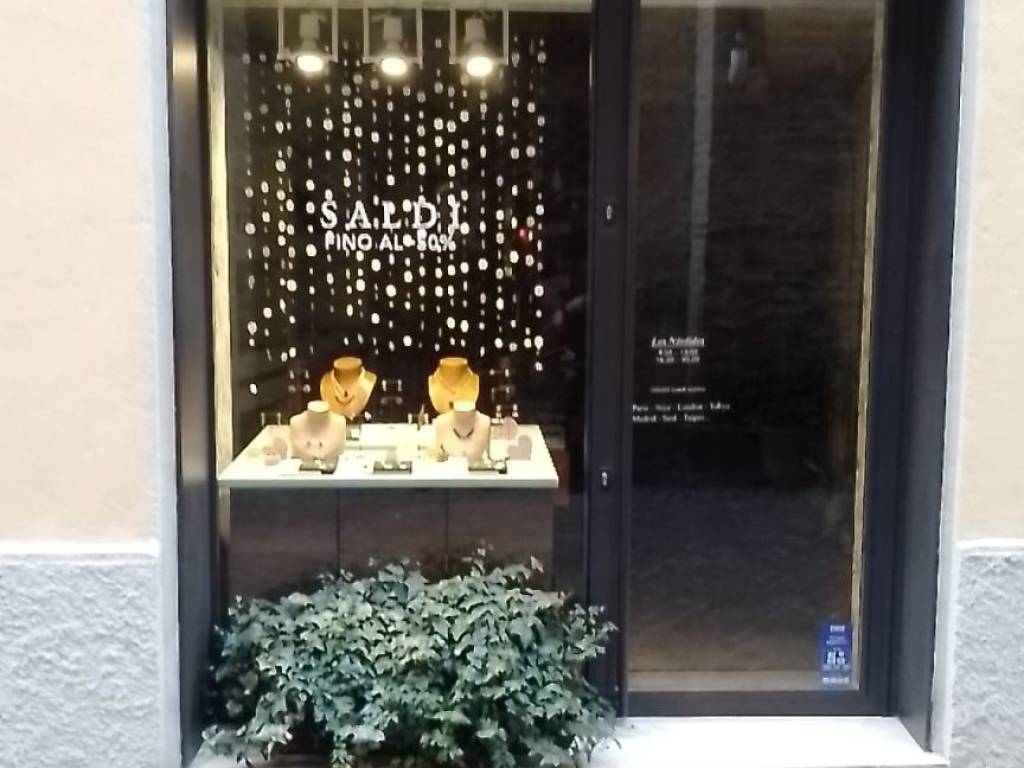 negozio in vendita ad Ancona in zona Centro Storico