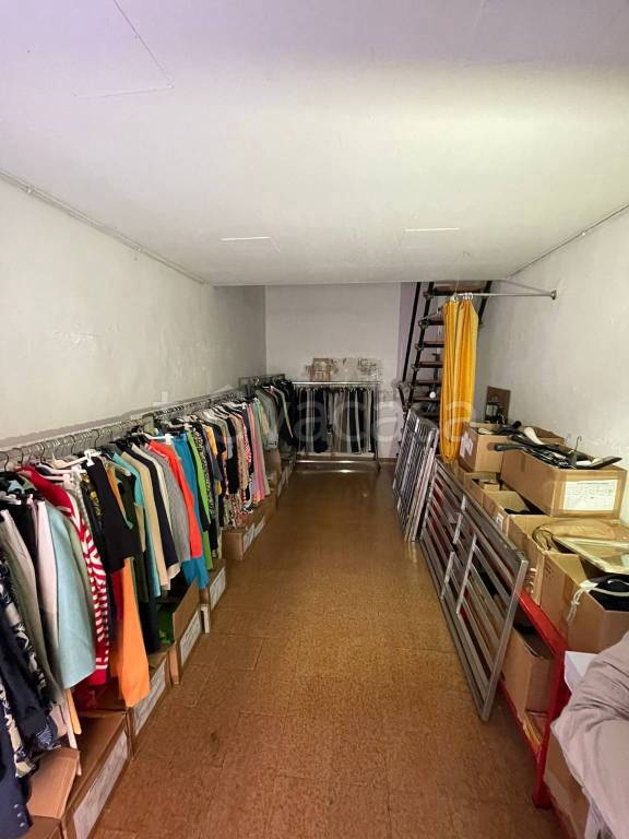 locale di sgombero in vendita ad Ancona in zona Centro Storico