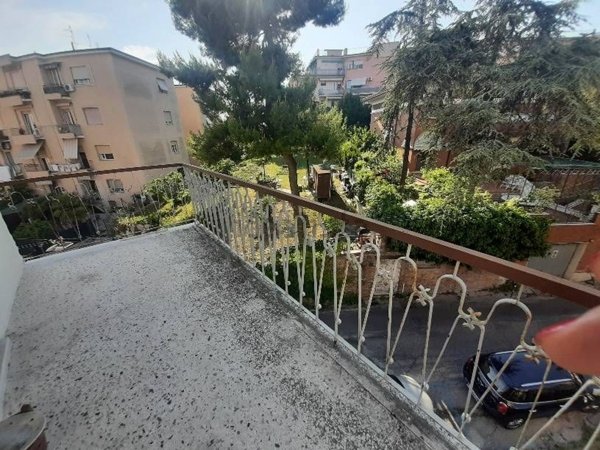 appartamento in vendita ad Ancona in zona Montirozzo
