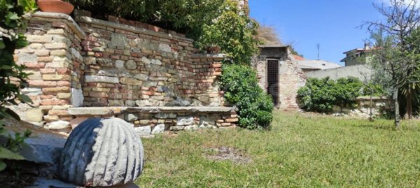 appartamento in vendita ad Ancona in zona Centro Storico