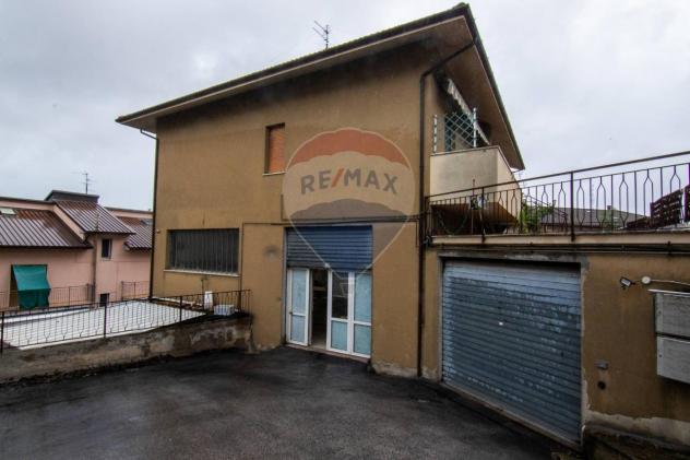 negozio in vendita ad Ancona in zona Piano San Lazzaro