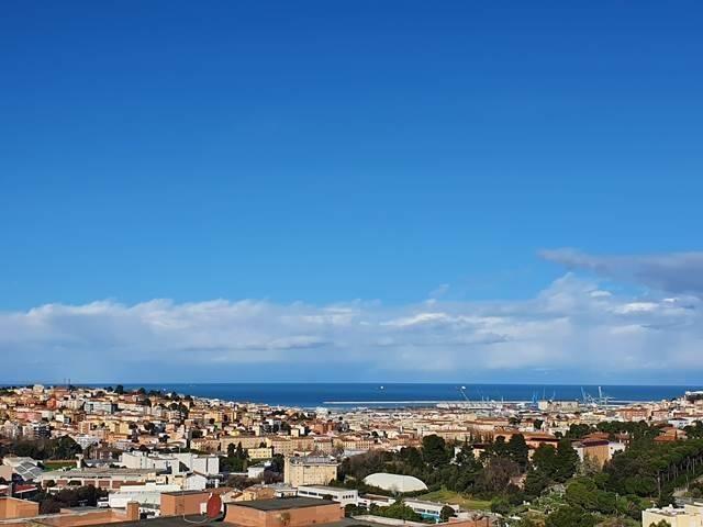 appartamento in vendita ad Ancona in zona Tavernelle