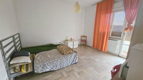 appartamento in vendita ad Ancona in zona Vallemiano