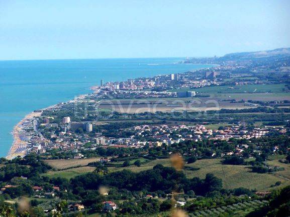 terreno agricolo in vendita ad Ancona in zona Pietra La Croce