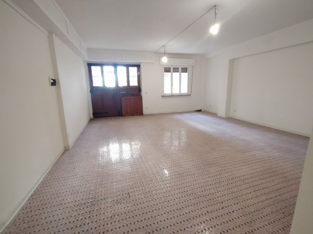 ufficio in vendita ad Ancona in zona Centro Storico