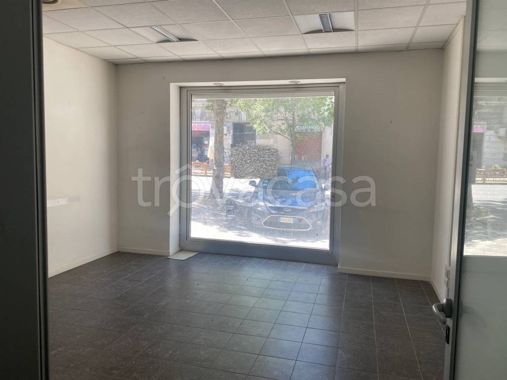 negozio in vendita ad Ancona in zona Piano San Lazzaro