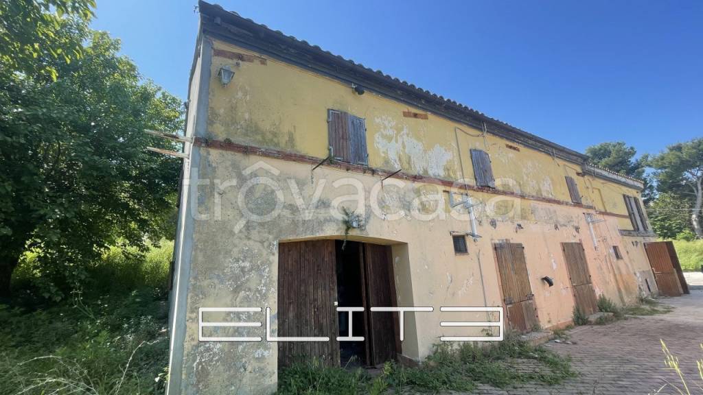 casa indipendente in vendita ad Ancona in zona Pinocchio