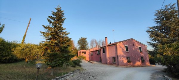 casa indipendente in vendita ad Ancona in zona Palombina Nuova