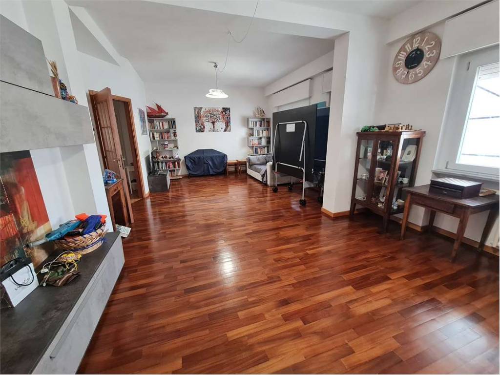 appartamento in vendita ad Ancona in zona Passetto