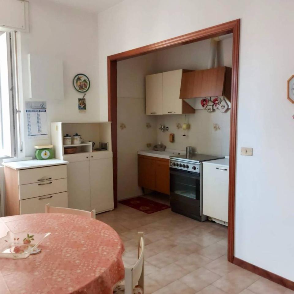 appartamento in vendita ad Ancona in zona Adriatico