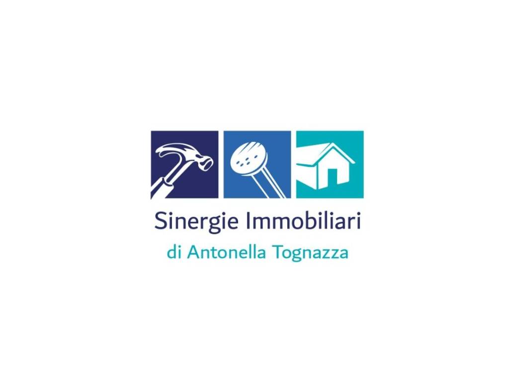 negozio in vendita ad Ancona in zona Tavernelle