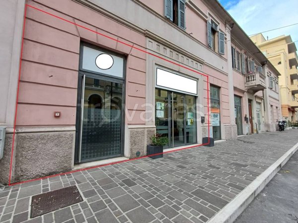 ufficio in vendita ad Ancona in zona Piano San Lazzaro
