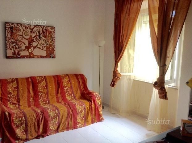 appartamento in vendita ad Ancona in zona Montesicuro