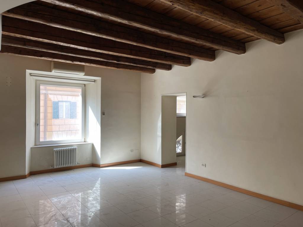 negozio in vendita ad Ancona in zona Centro Storico