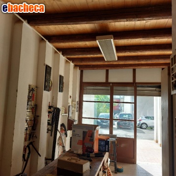 locale di sgombero in vendita ad Ancona in zona Vallemiano