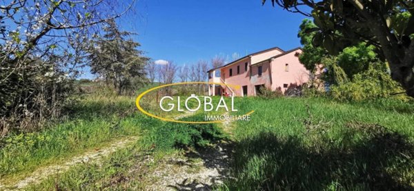 casa indipendente in vendita ad Ancona in zona Torrette