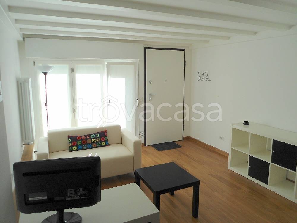 appartamento in vendita ad Ancona in zona Piano San Lazzaro