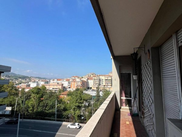 appartamento in vendita ad Ancona in zona Piano San Lazzaro