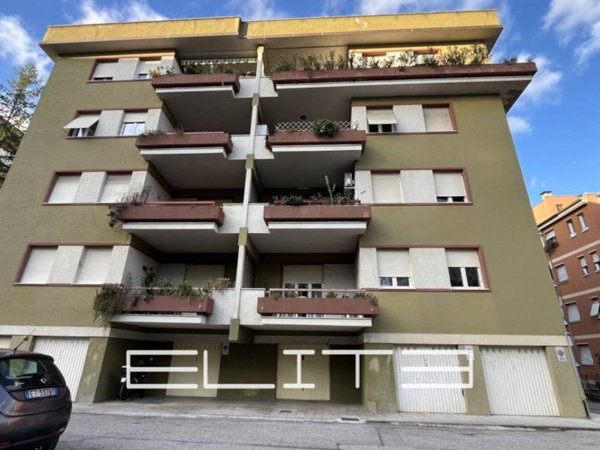 appartamento in vendita ad Ancona in zona Piano San Lazzaro