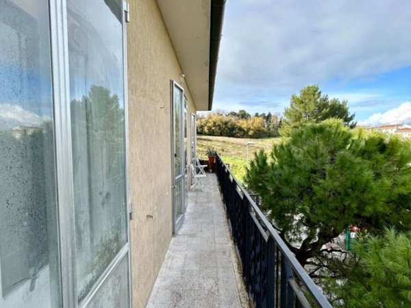 appartamento in vendita ad Ancona in zona Scrima