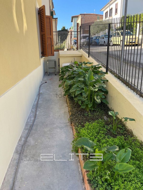 casa indipendente in vendita ad Ancona in zona Piano San Lazzaro