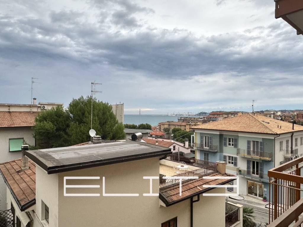 appartamento in vendita ad Ancona in zona Torrette