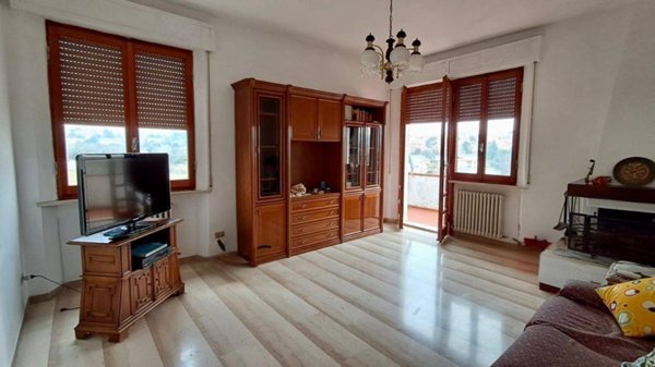 appartamento in vendita ad Ancona in zona Posatora