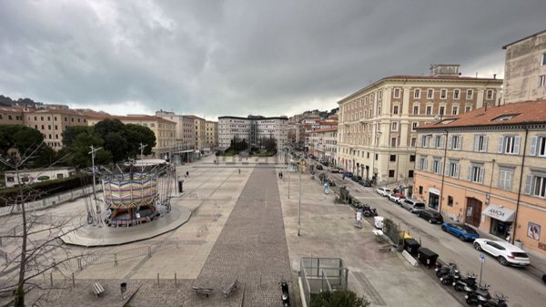 appartamento in vendita ad Ancona in zona Centro Storico