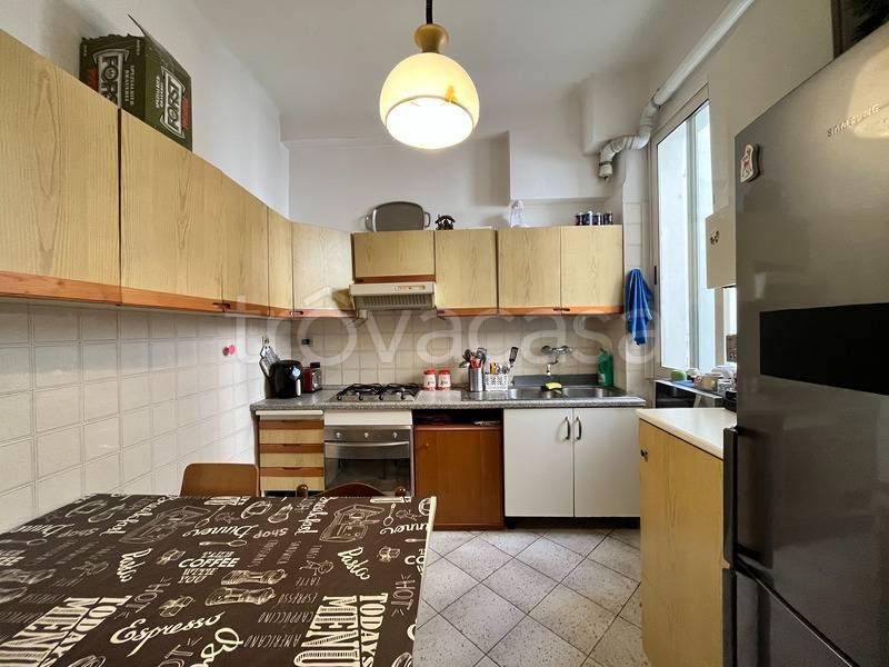 appartamento in vendita ad Ancona in zona Adriatico