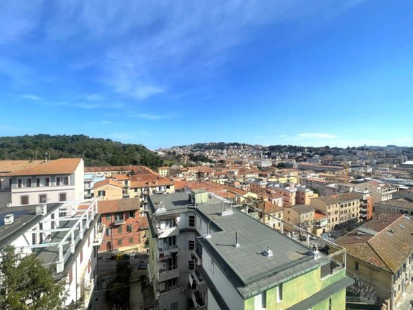 appartamento in vendita ad Ancona in zona Adriatico