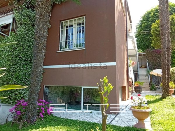 appartamento in vendita ad Ancona in zona Montirozzo