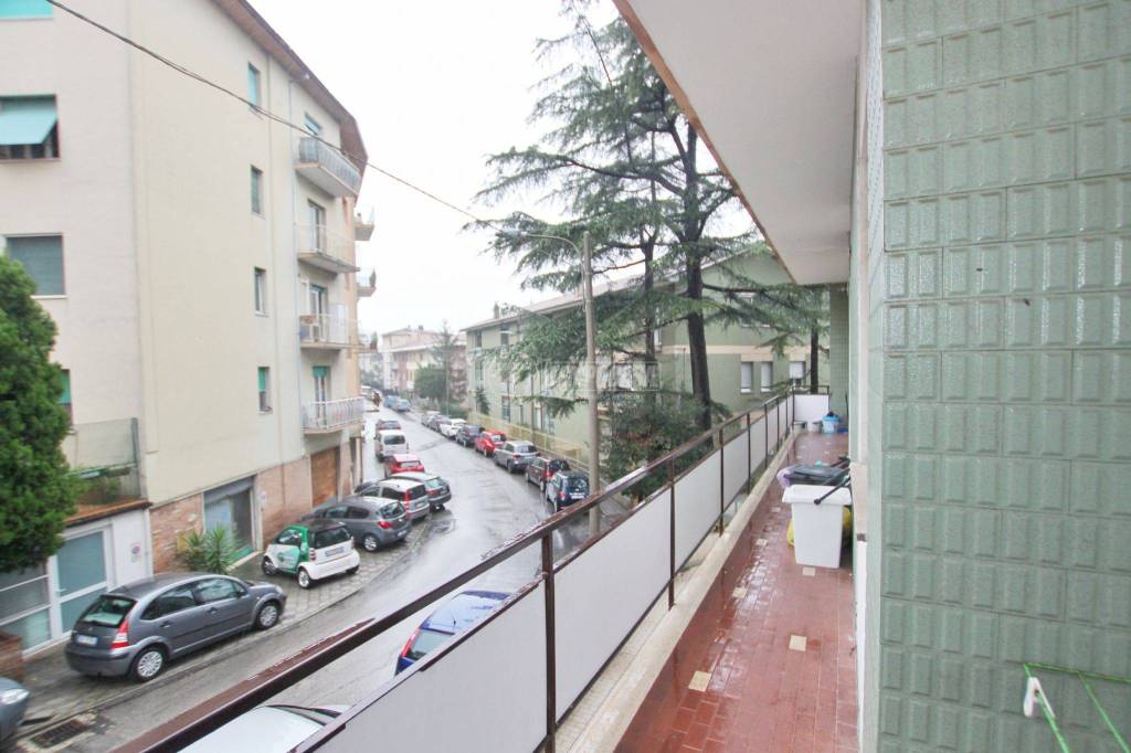 appartamento in vendita ad Ancona in zona Delle Grazie