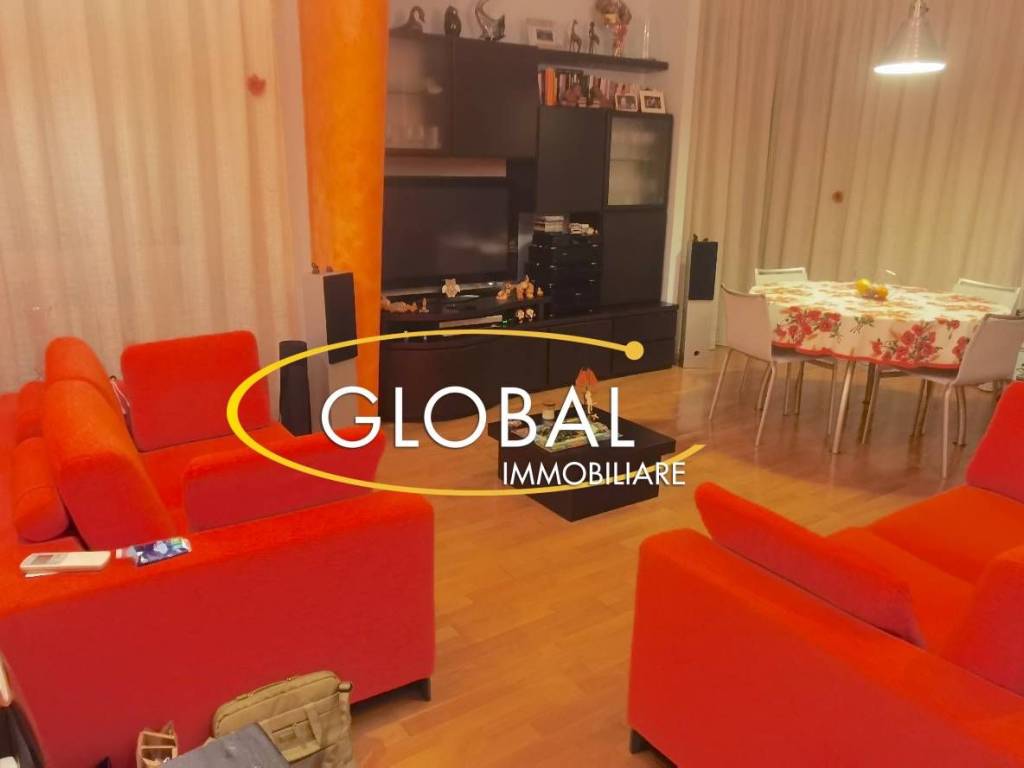appartamento in vendita ad Ancona in zona Posatora