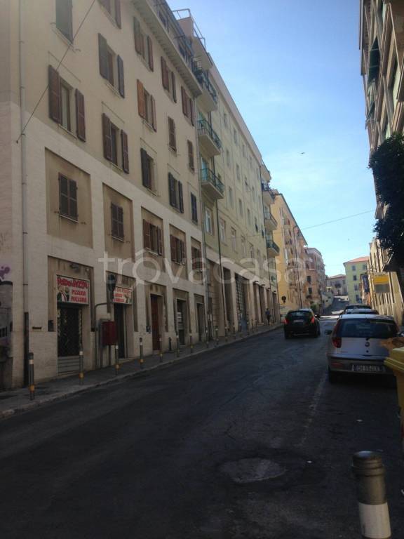 ufficio in vendita ad Ancona in zona Centro Storico