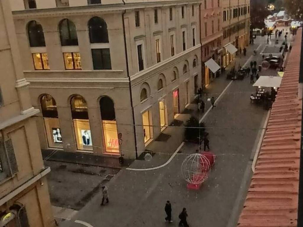 appartamento in vendita ad Ancona in zona Centro Storico