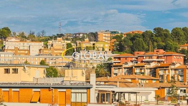 appartamento in vendita ad Ancona in zona Piano San Lazzaro