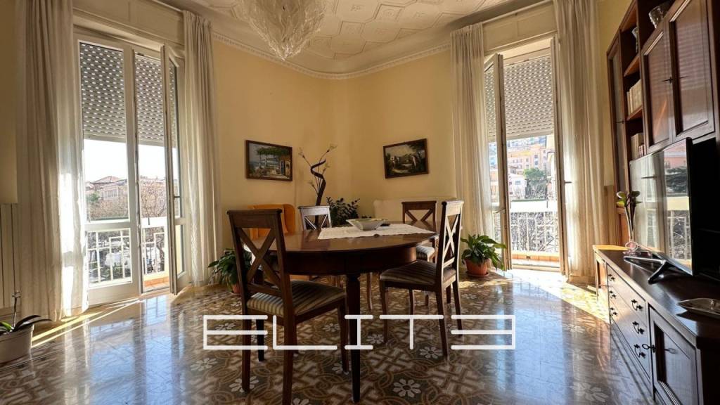 appartamento in vendita ad Ancona in zona Adriatico