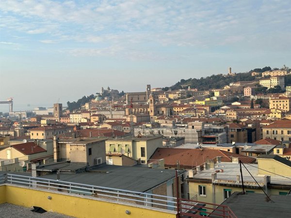appartamento in vendita ad Ancona in zona Centro Storico