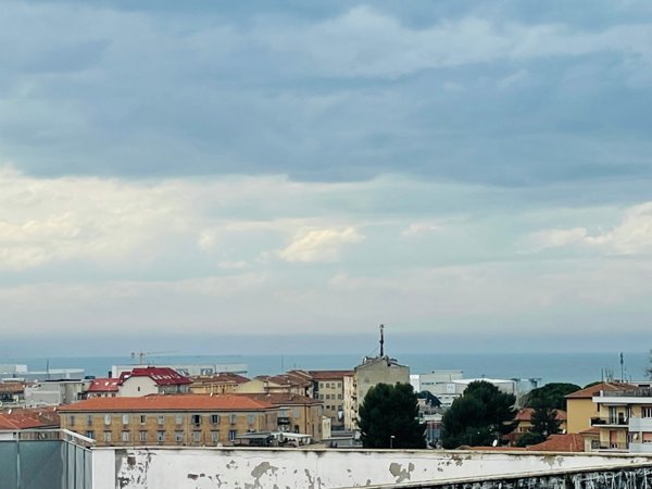 appartamento in vendita ad Ancona in zona Piano San Lazzaro