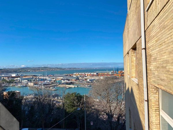 appartamento in vendita ad Ancona in zona Passetto