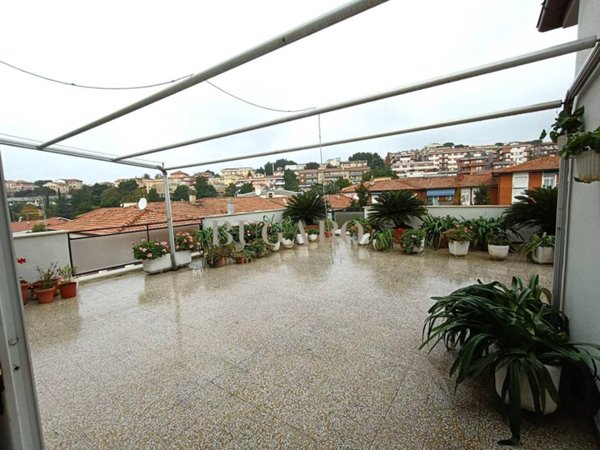 appartamento in vendita ad Ancona in zona Piano San Lazzaro